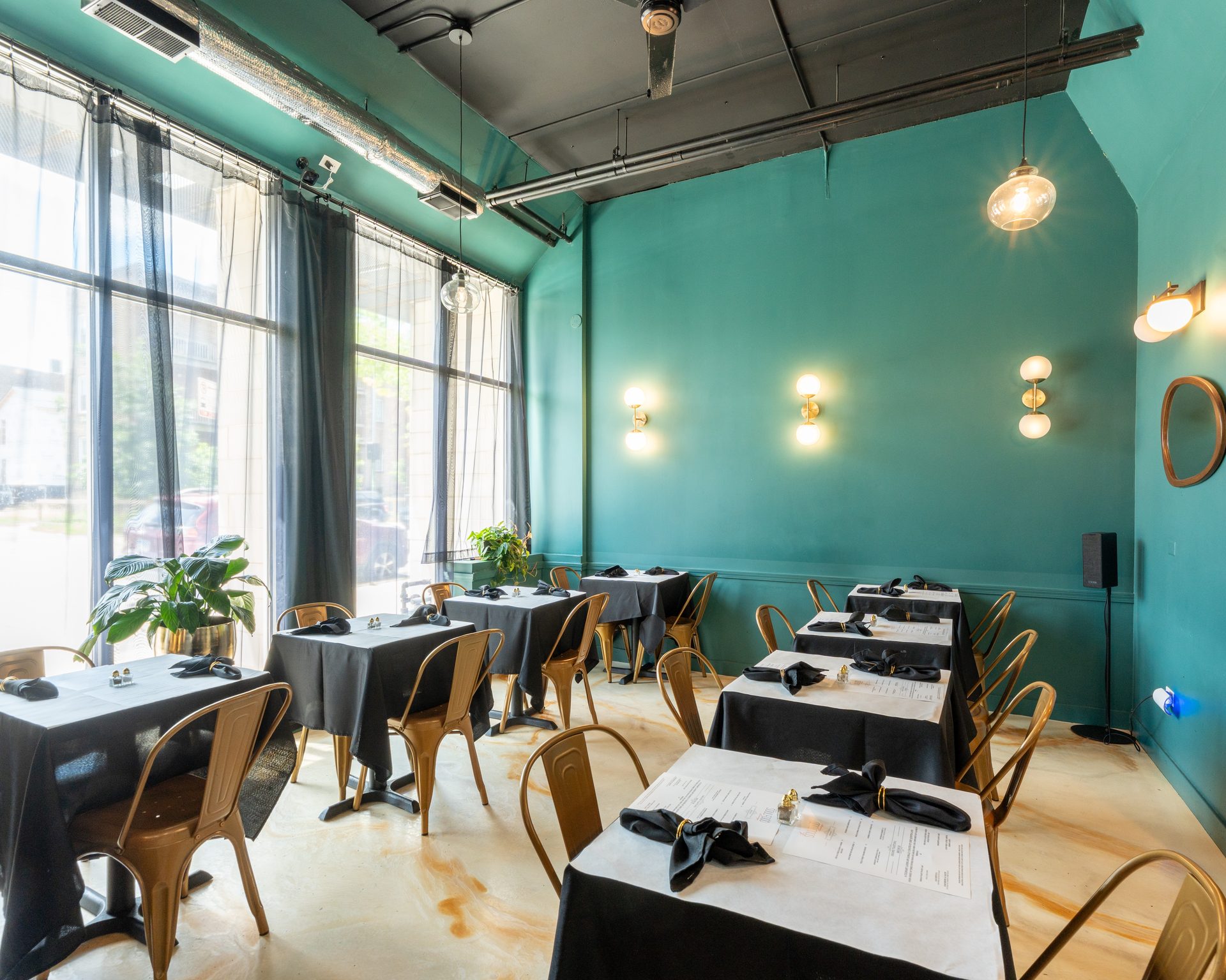The SoulFood Lounge – Westside